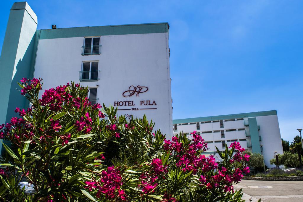 Hotel Pula Exterior photo