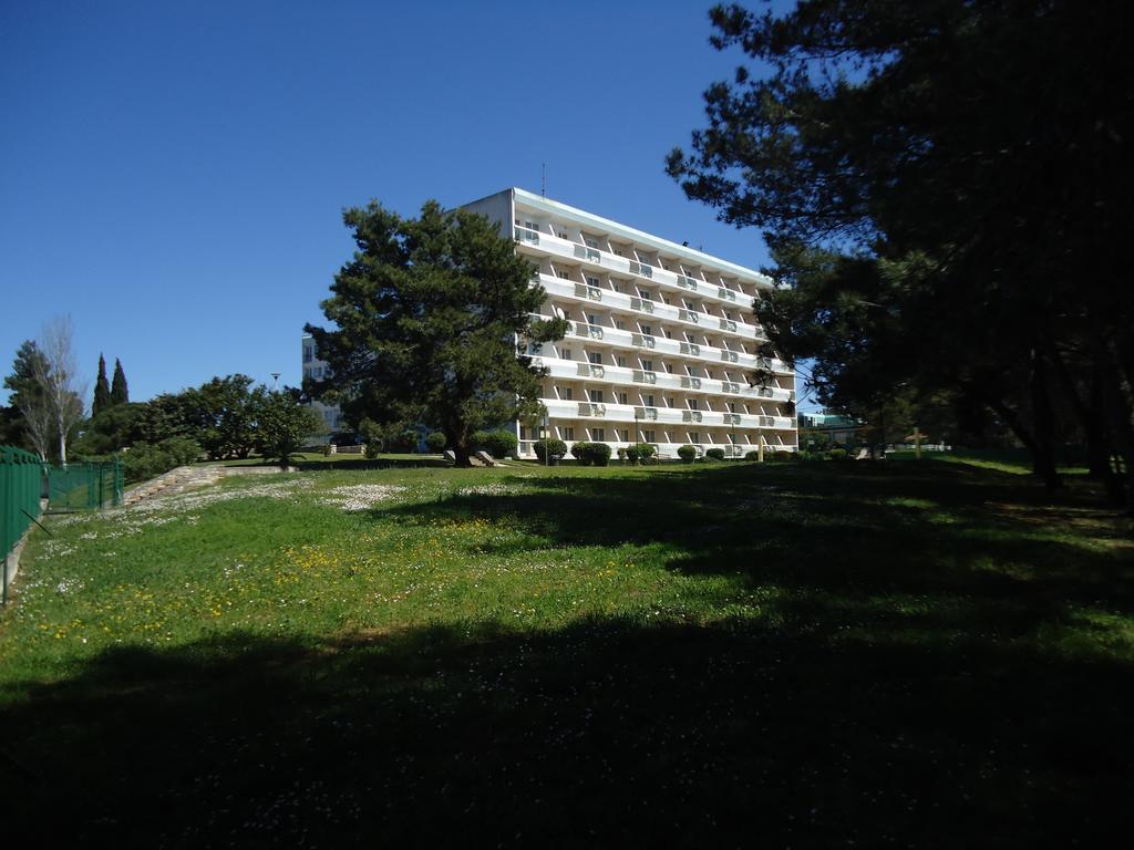 Hotel Pula Exterior photo