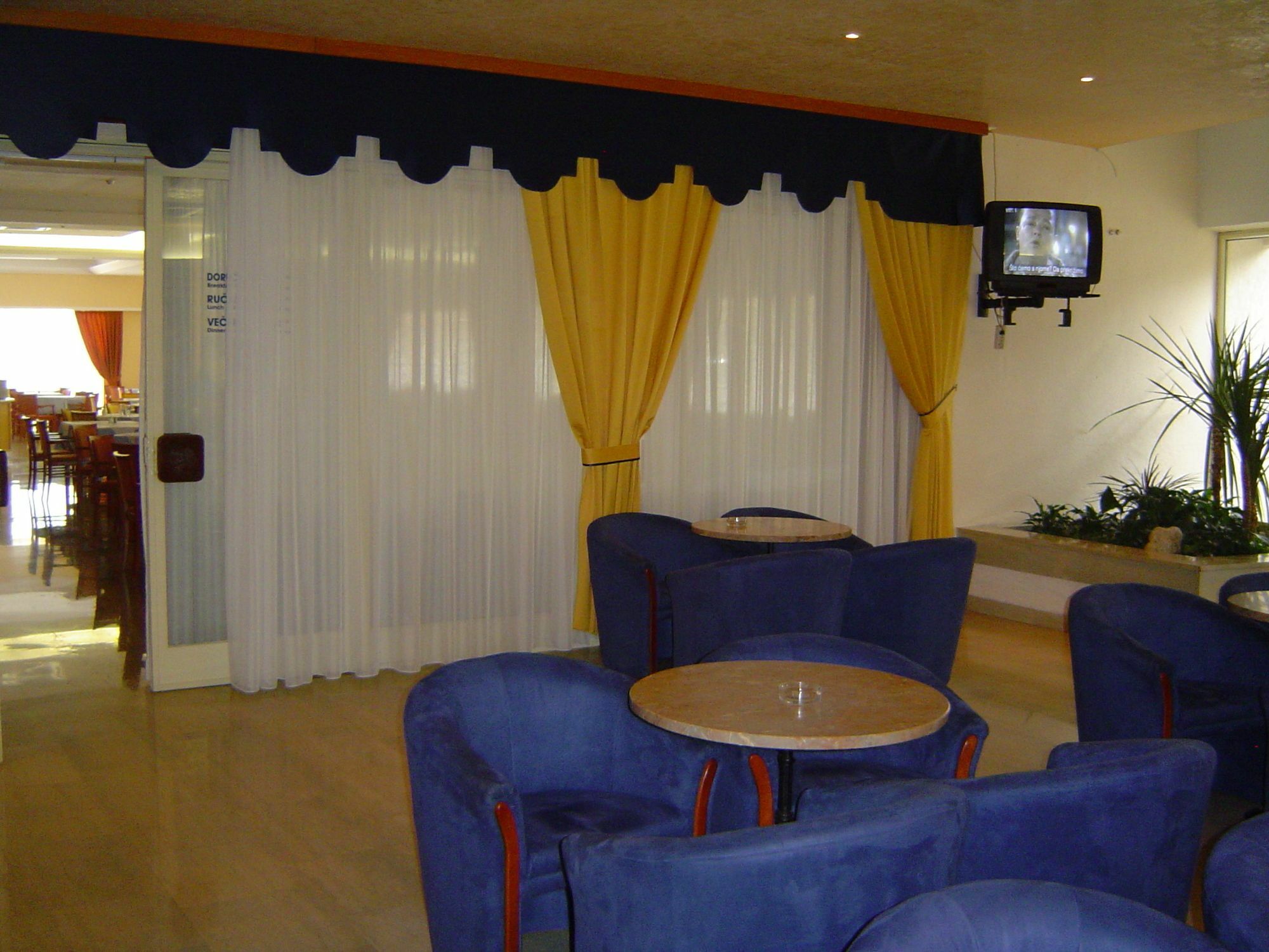 Hotel Pula Exterior photo